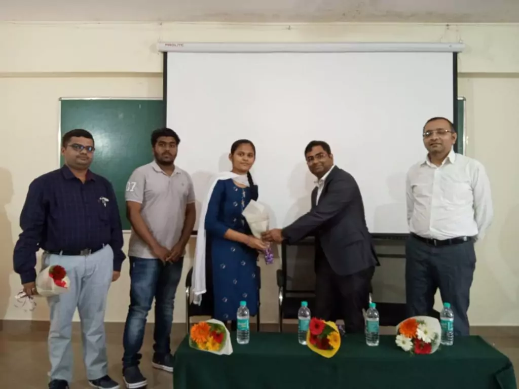 Image of teacher sharing knowledge at vidhyavahini PU college